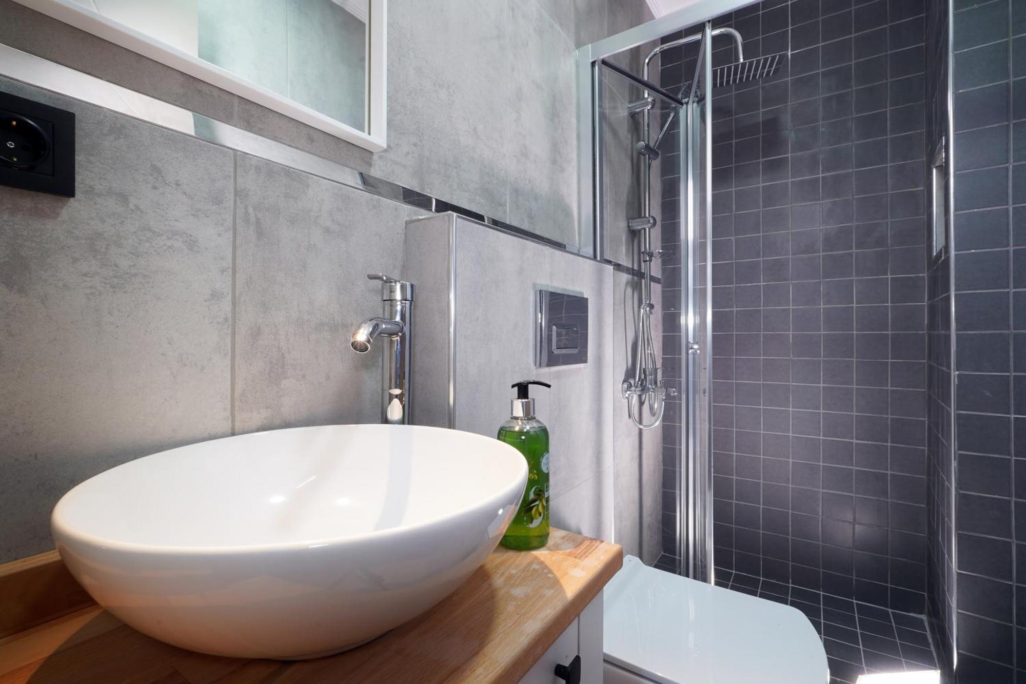 Meet Istanbul Hotel Kadikoy Bagian luar foto