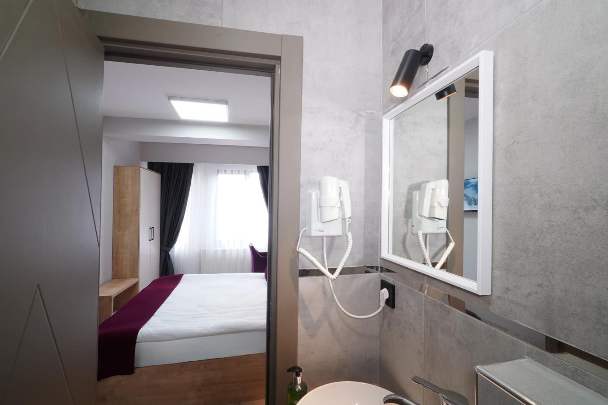 Meet Istanbul Hotel Kadikoy Bagian luar foto